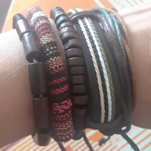 🆕️😍Earthy multi layer bracelet set - Picture 2 of 4